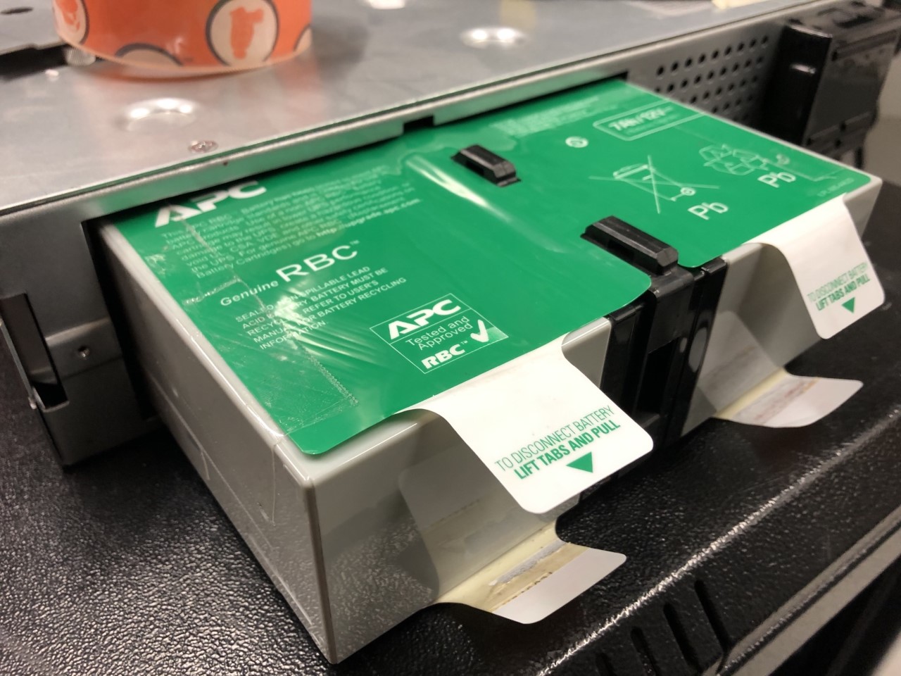 ups_battery_tape_sticker